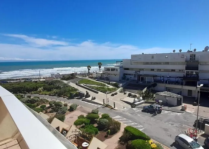 10, Héliopolis D Au Village Naturiste * Agde