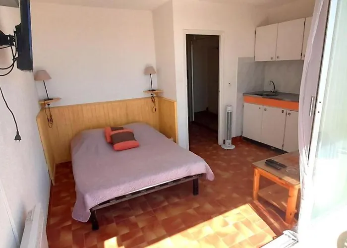 Appartamento 10, Héliopolis D Au Village Naturiste *