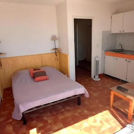 Apartment 10, Heliopolis D Au Village Naturiste *